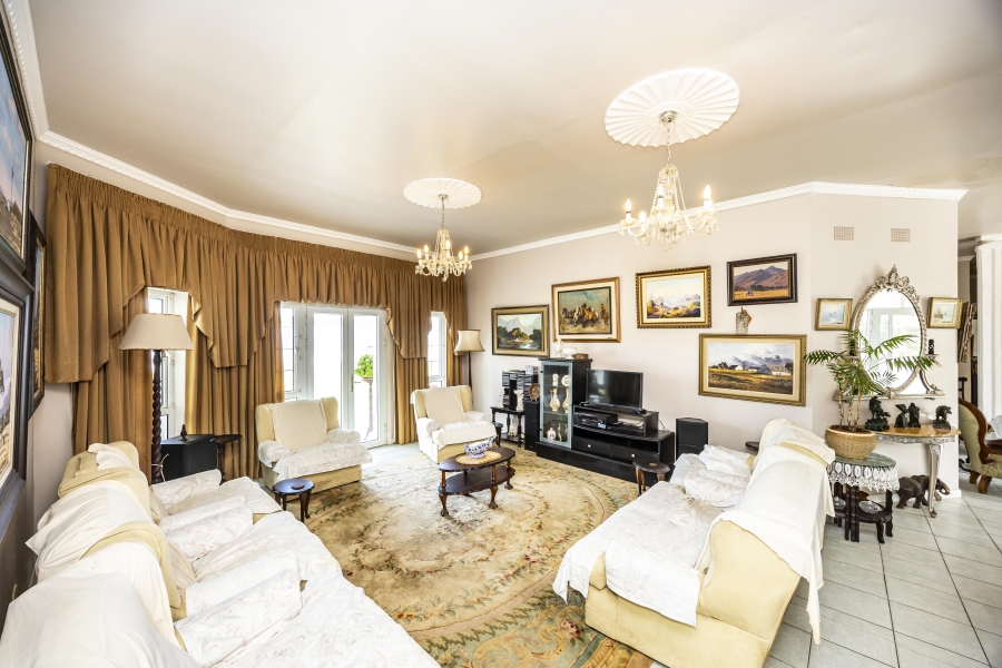 5 Bedroom Property for Sale in Gonubie Eastern Cape